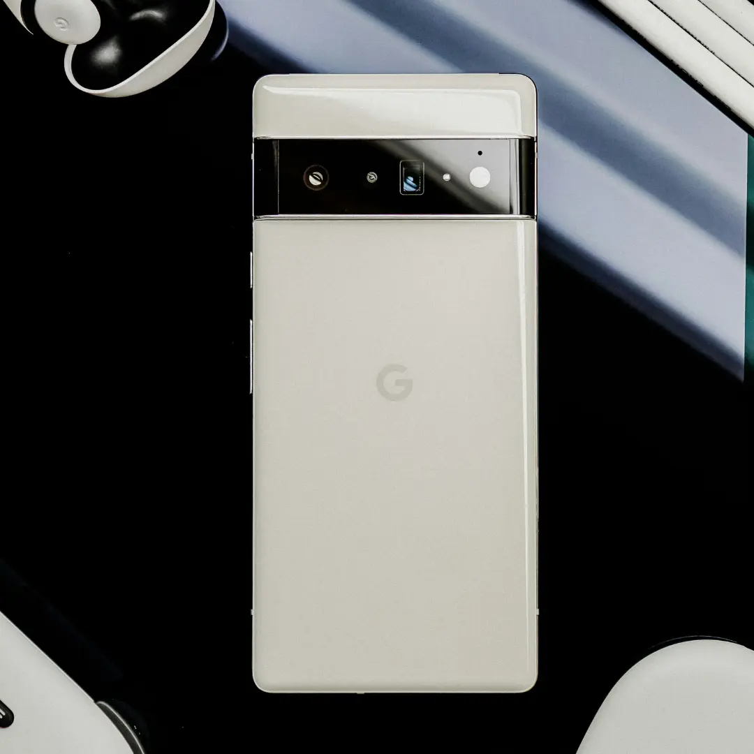 Google-Pixel-Phones-model.webp